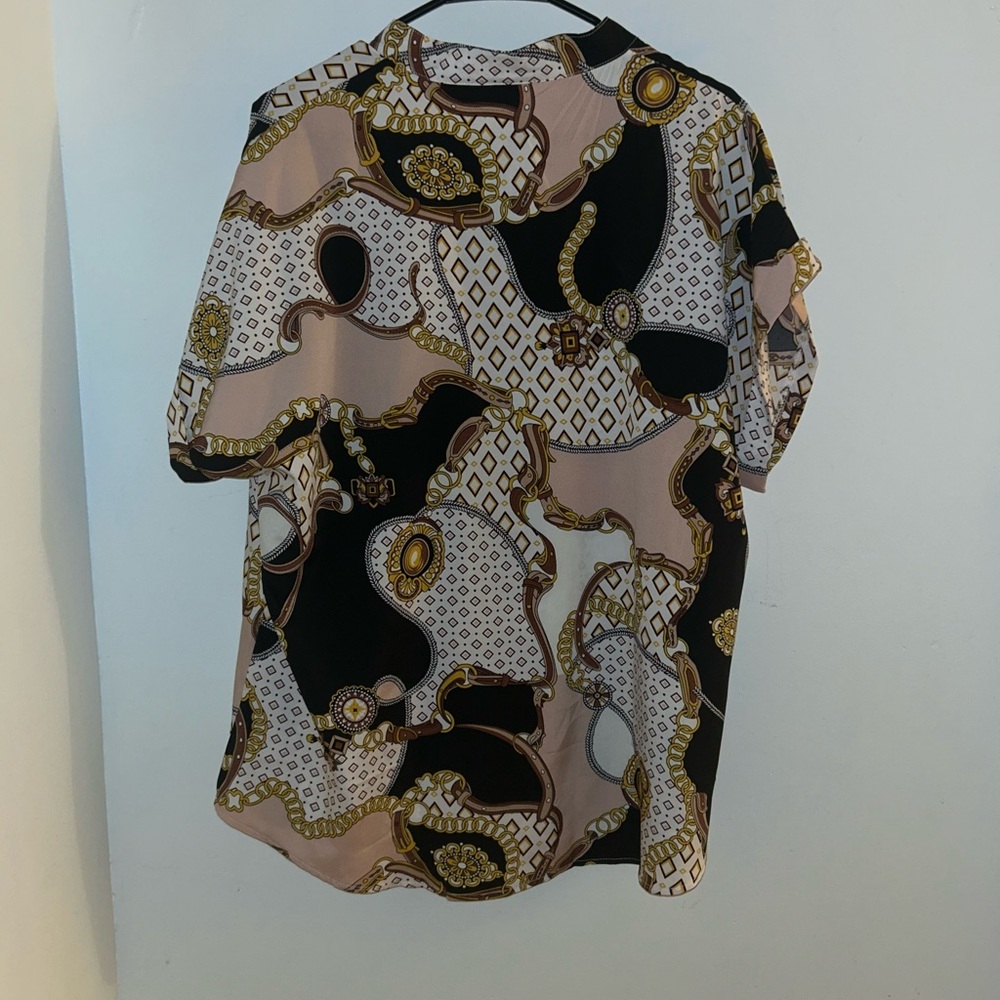 Super Cute Short Sleeve Button Down Silky Graphic Design  SHEIN CURVE Blouse 1XL - Picture 2 of 3